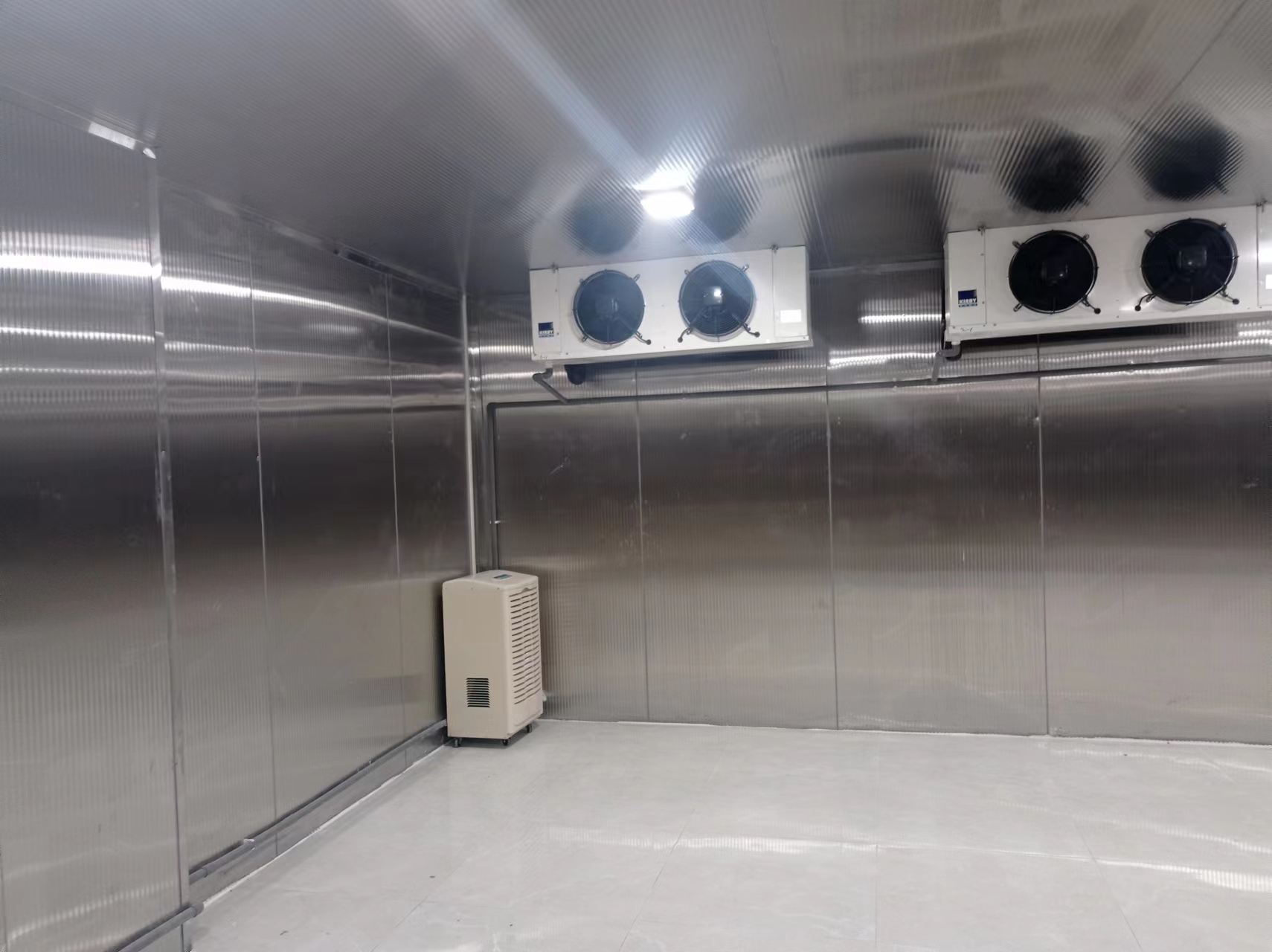 醫(yī)藥冷庫(kù)建造多少錢(qián)一個(gè)平方？/影響醫(yī)藥冷庫(kù)造價(jià)因素(圖2)